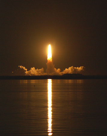 STS-123 Endeavour 4a