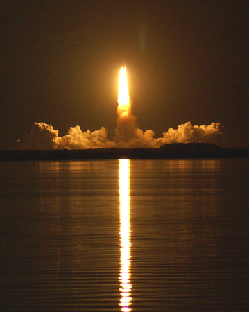 STS-123 Endeavour 3a